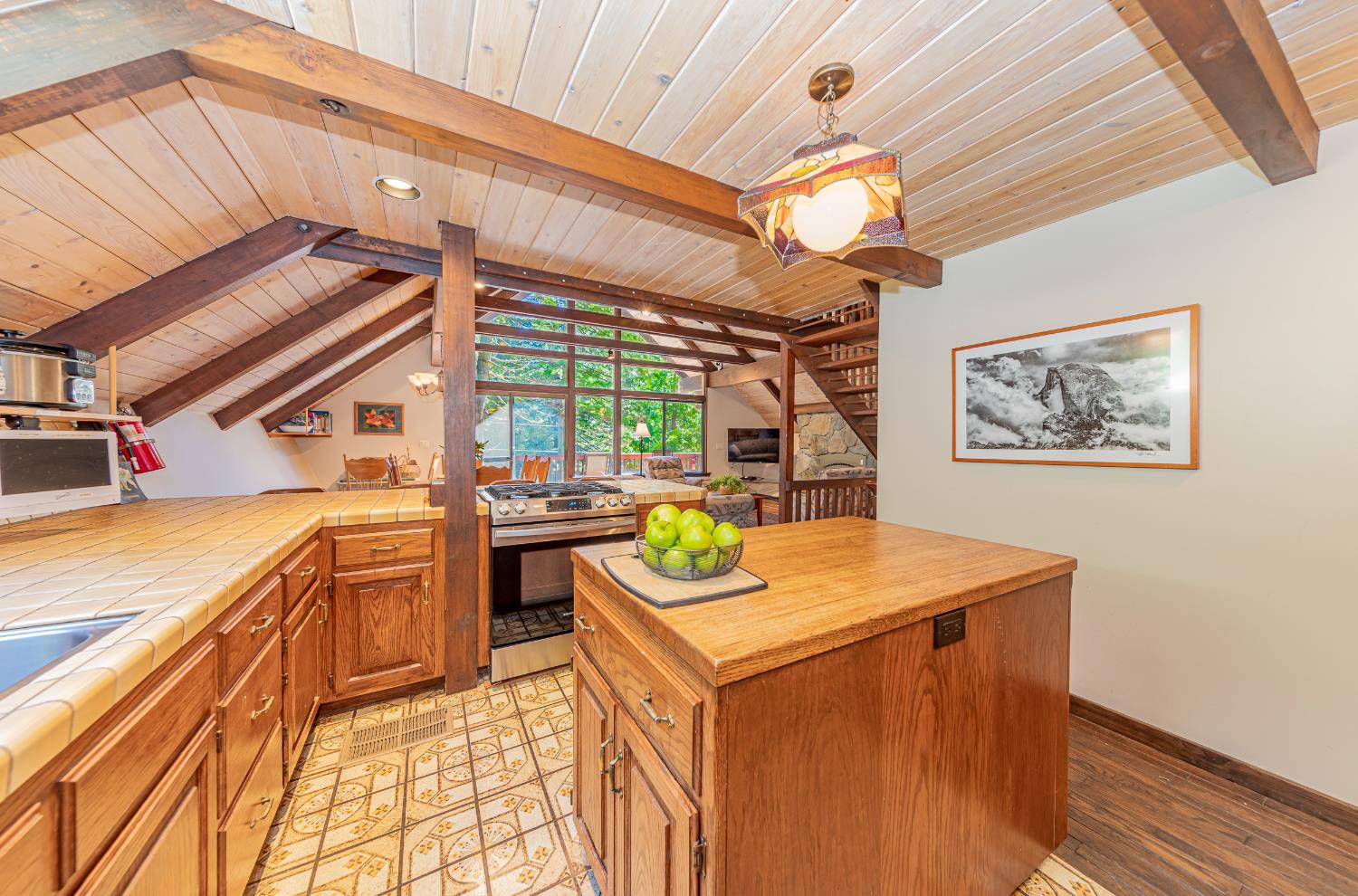 1163 Silver Tip Ln, Fish Camp, CA 93623