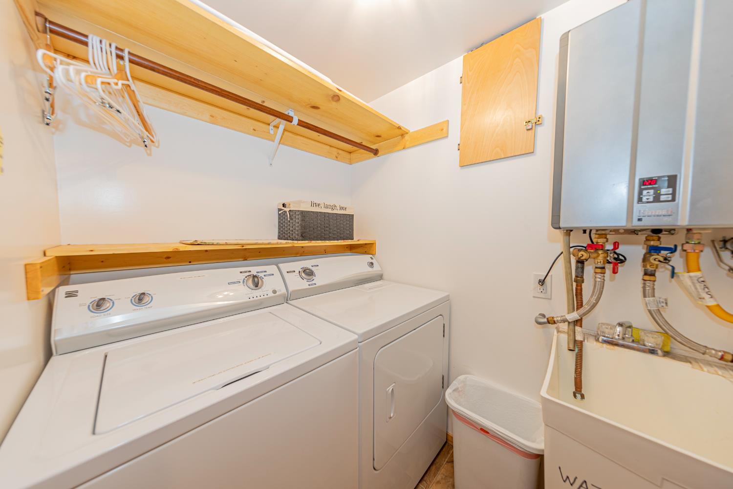 1163 Silver Tip Ln, Fish Camp, CA 93623