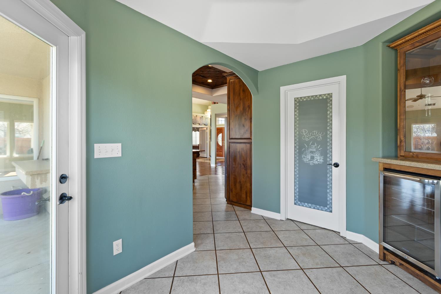 32250 Appaloosa Dr, Lindsay, CA 93265