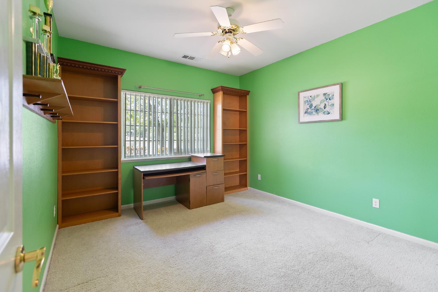 32250 Appaloosa Dr, Lindsay, CA 93265