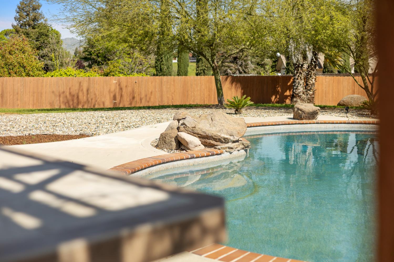 32250 Appaloosa Dr, Lindsay, CA 93265