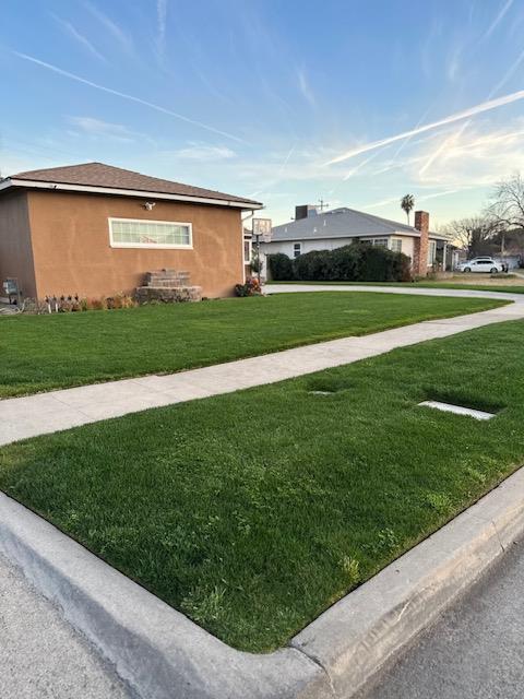 2936 N Spalding Ave, Fresno, CA 93703