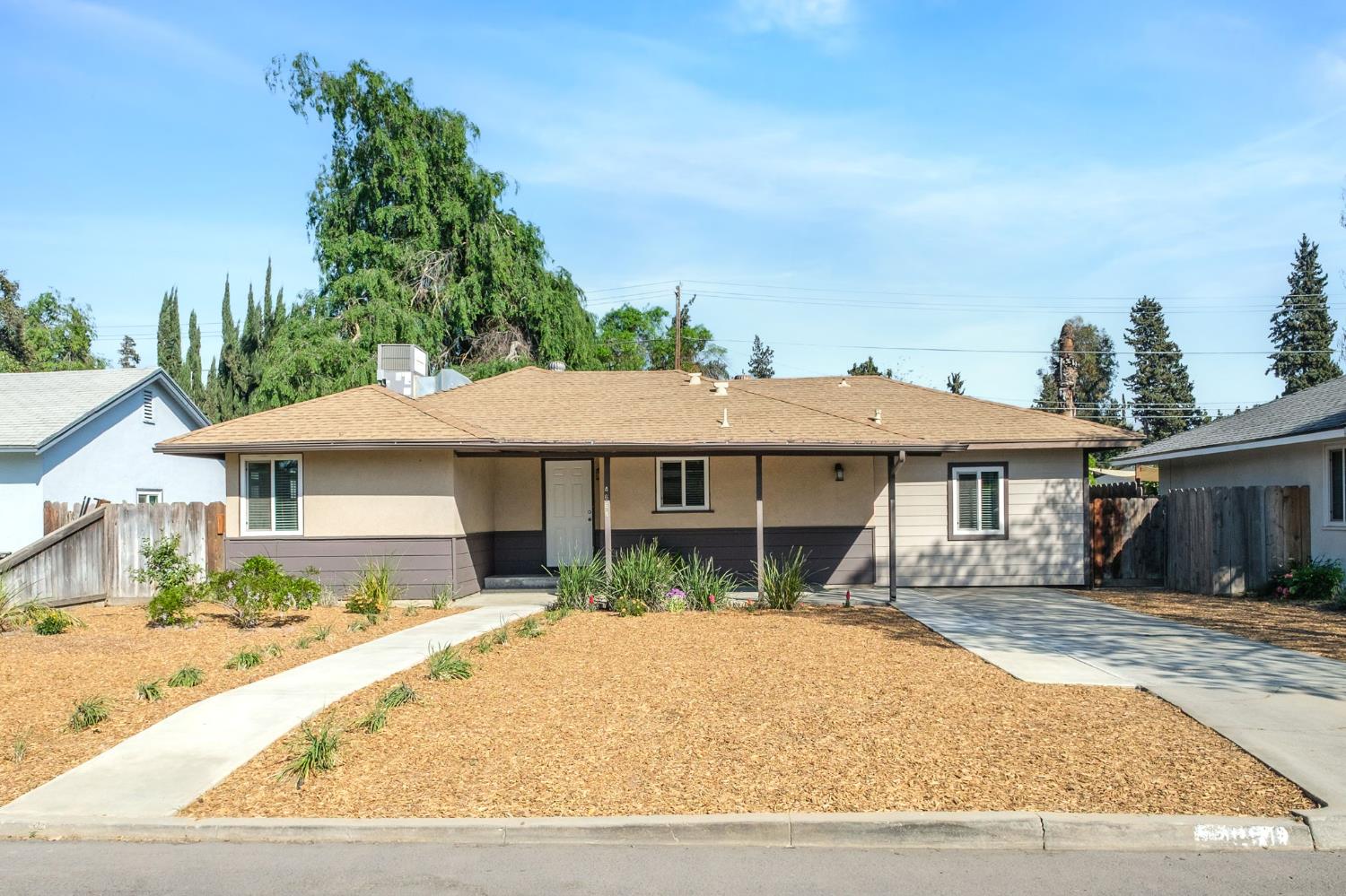 4664 N Vagedes Ave, Fresno, CA 93705
