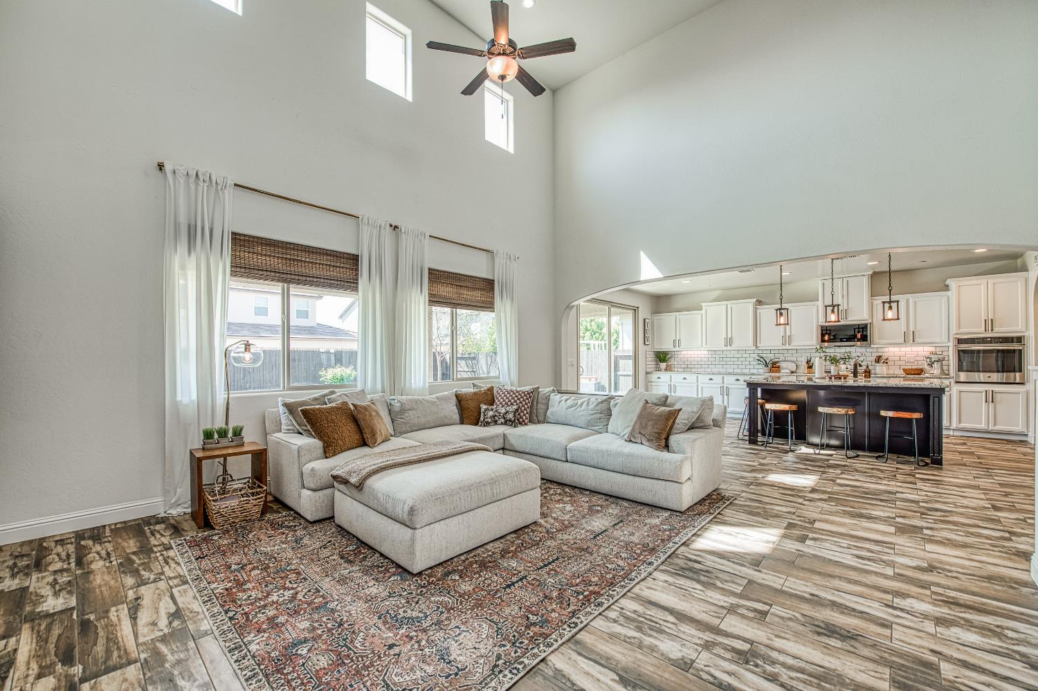 753 E Aretha Ave, Fowler, CA 93625