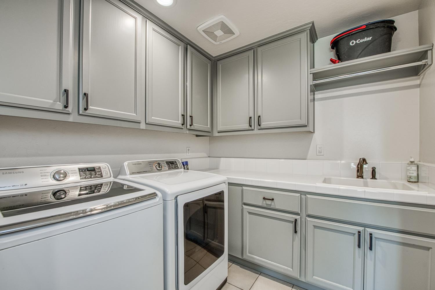 753 E Aretha Ave, Fowler, CA 93625