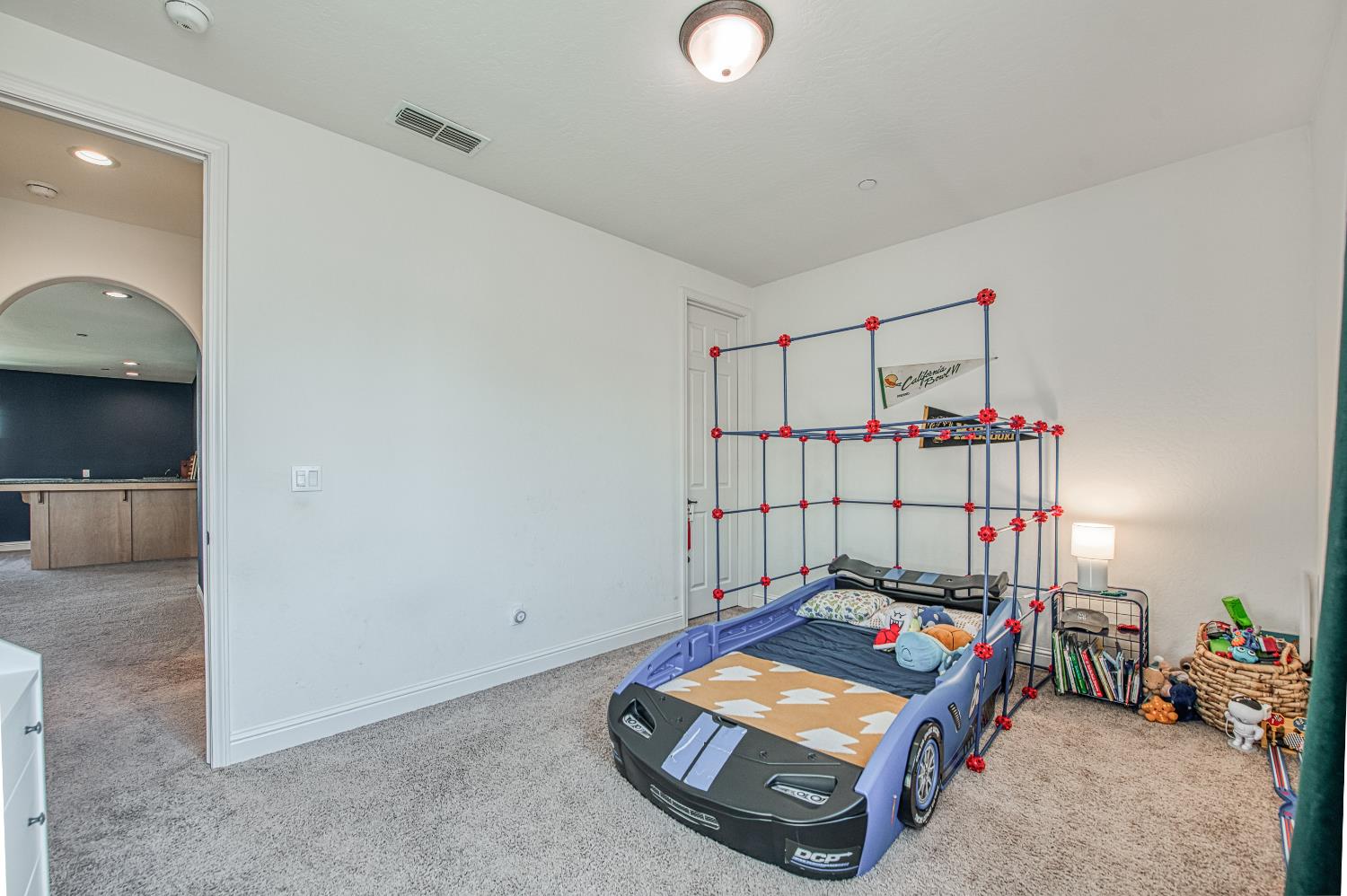 753 E Aretha Ave, Fowler, CA 93625