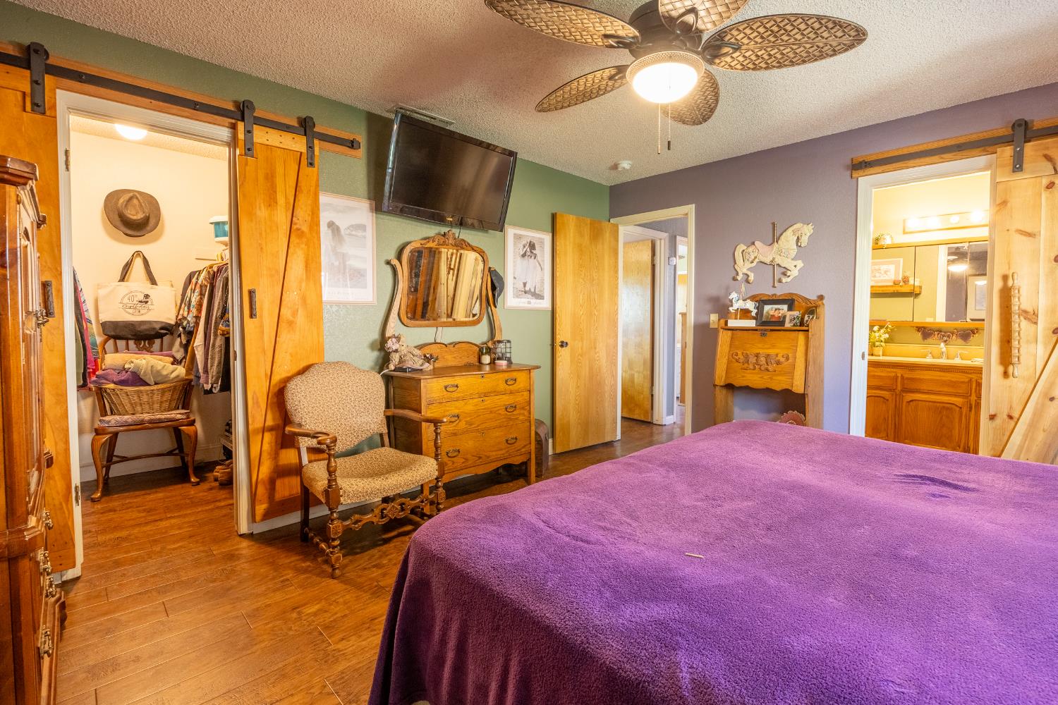 29890 Horseshoe Dr, Coarsegold, CA 93614