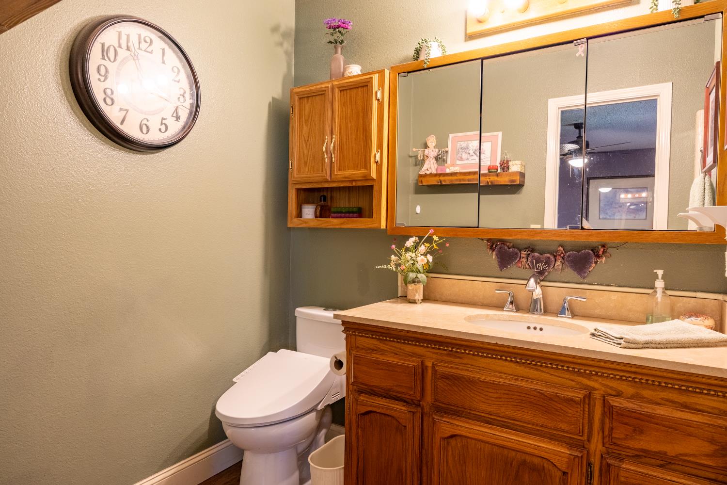 29890 Horseshoe Dr, Coarsegold, CA 93614