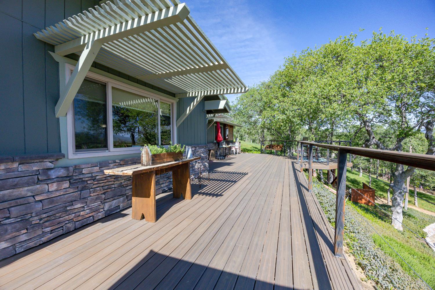 29890 Horseshoe Dr, Coarsegold, CA 93614