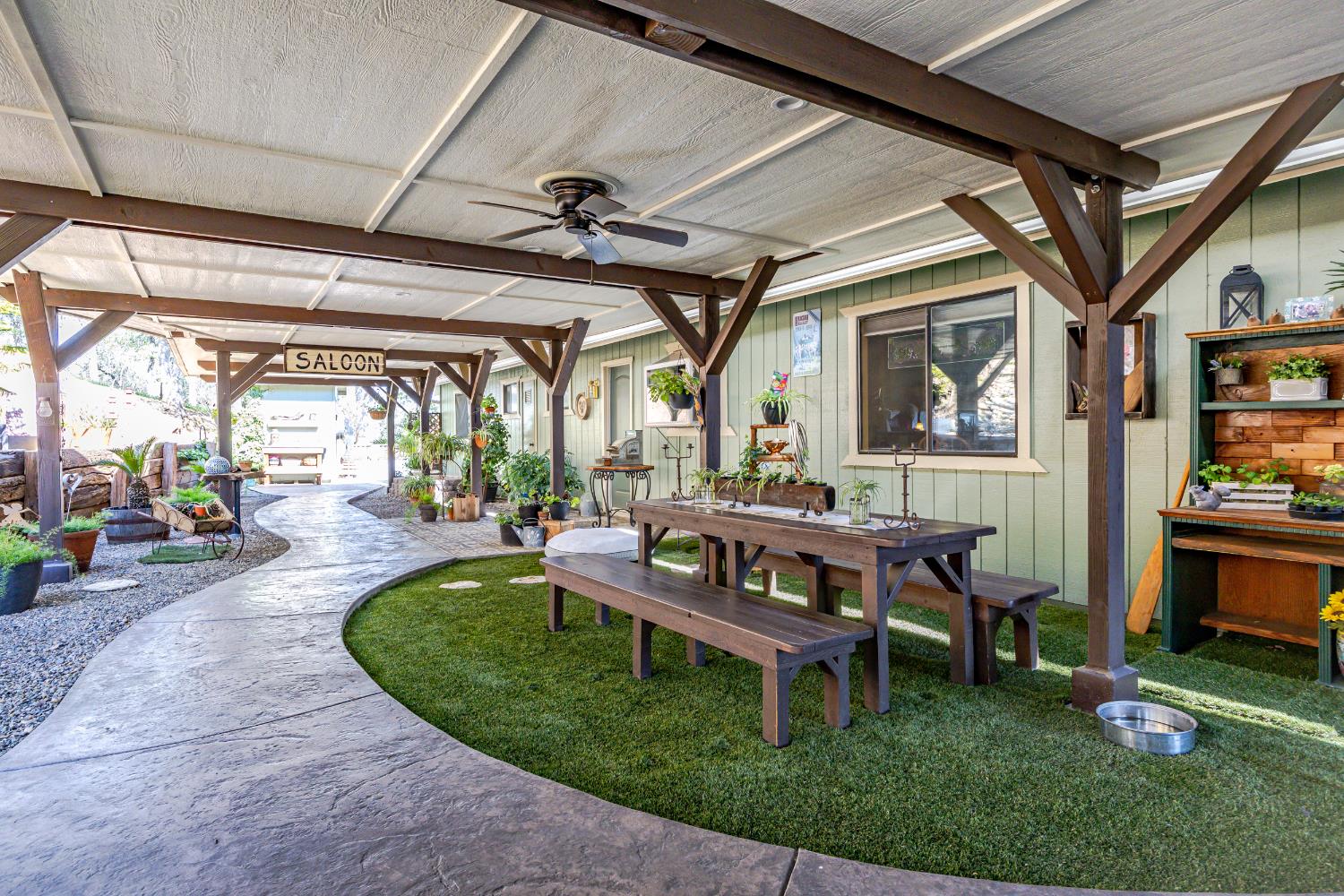 29890 Horseshoe Dr, Coarsegold, CA 93614