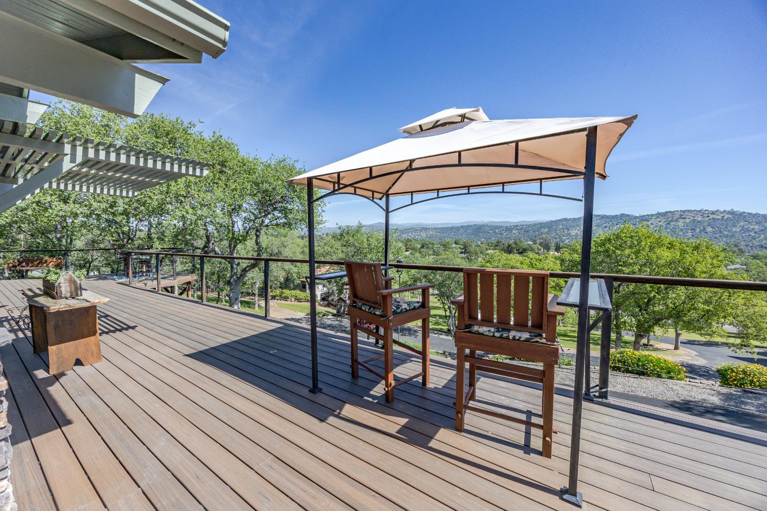 29890 Horseshoe Dr, Coarsegold, CA 93614