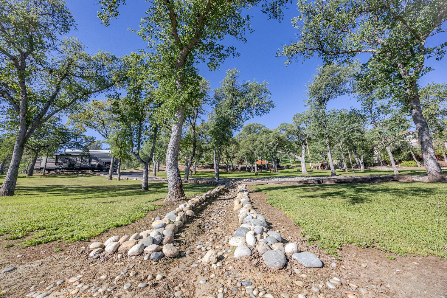 29890 Horseshoe Dr, Coarsegold, CA 93614