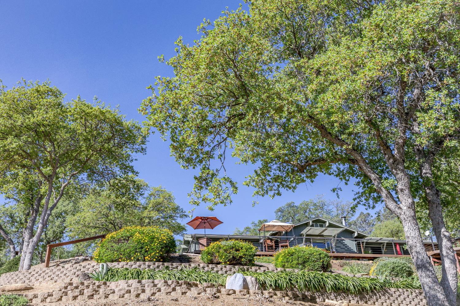 29890 Horseshoe Dr, Coarsegold, CA 93614