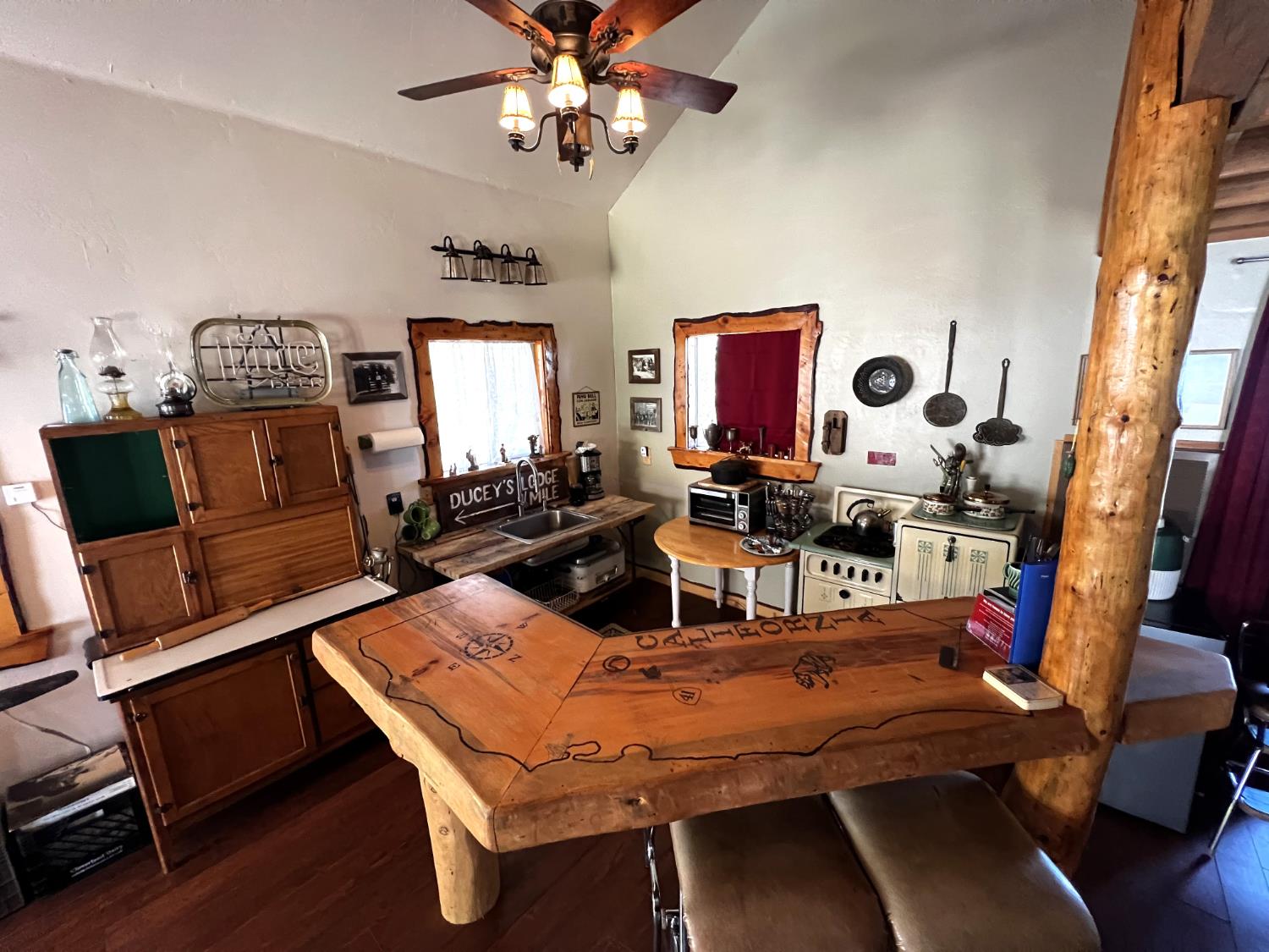 51571 Coyote Ridge Rd, Oakhurst, CA 93644