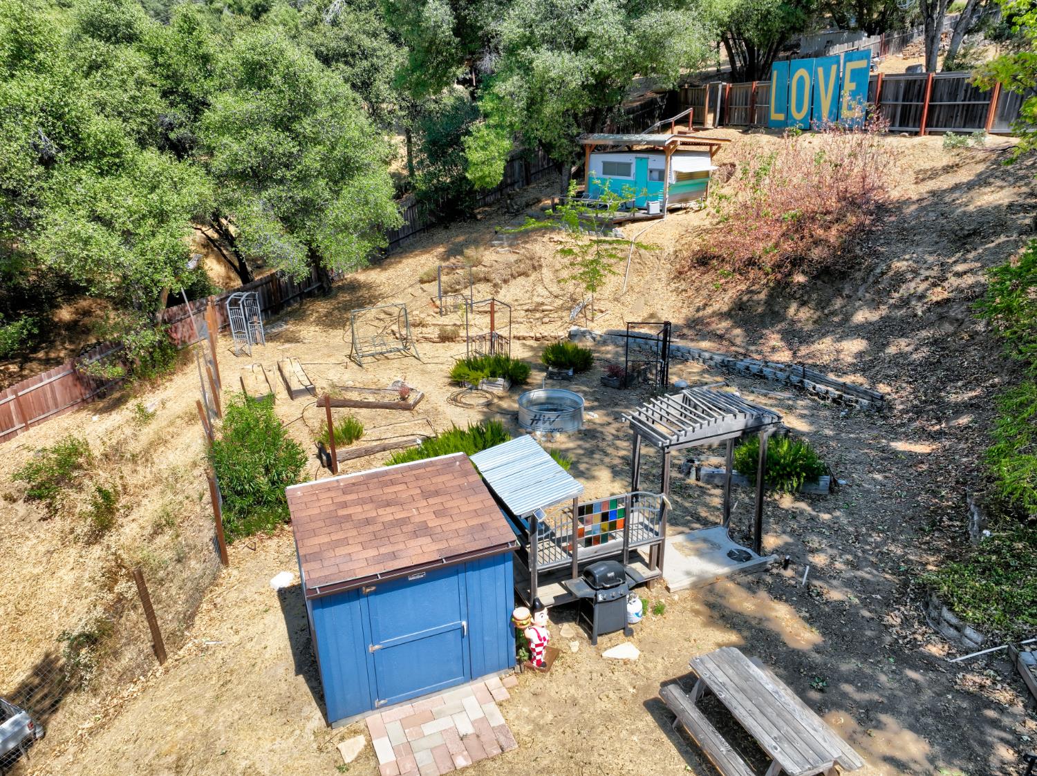 51571 Coyote Ridge Rd, Oakhurst, CA 93644