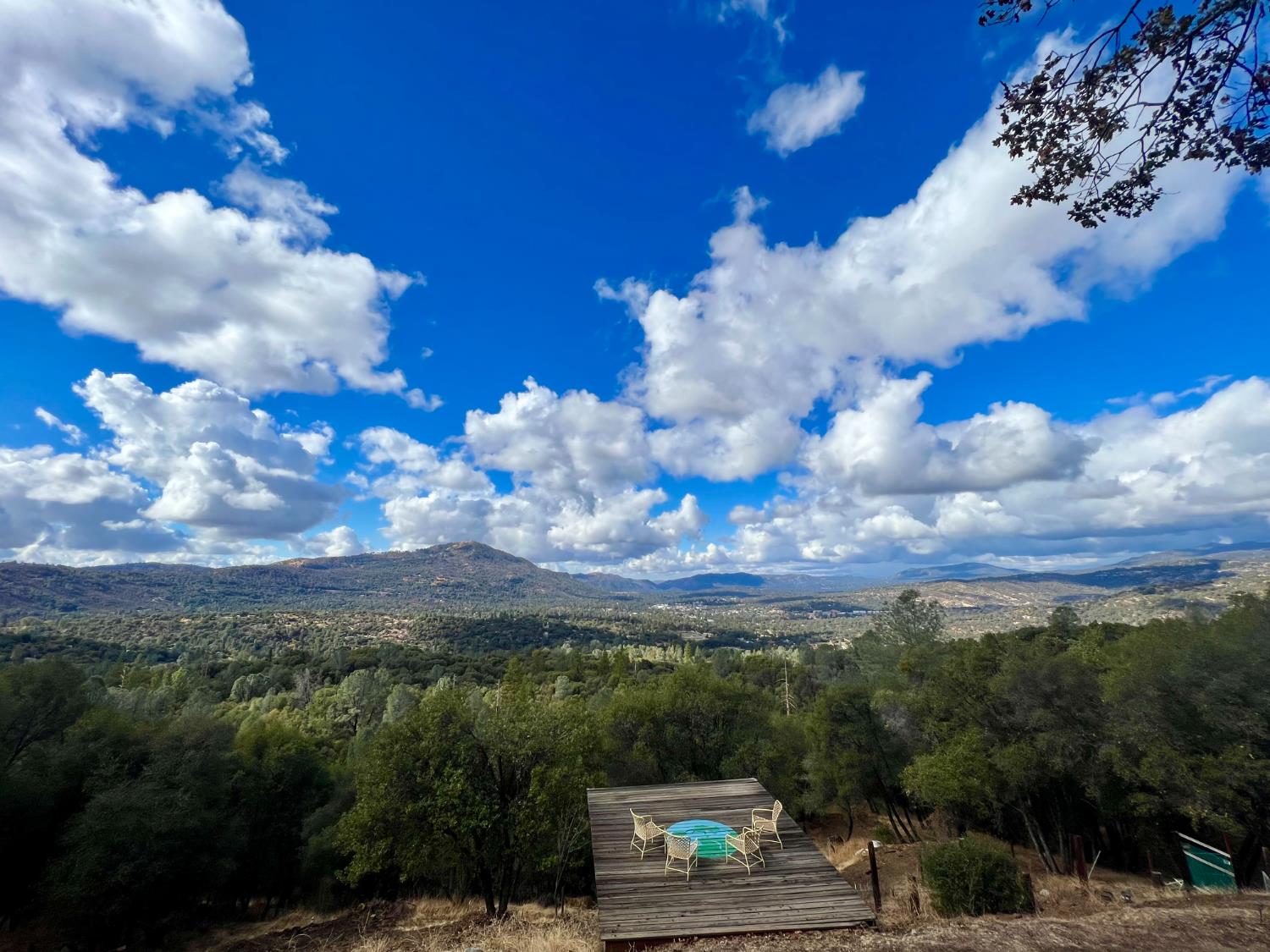 51571 Coyote Ridge Rd, Oakhurst, CA 93644