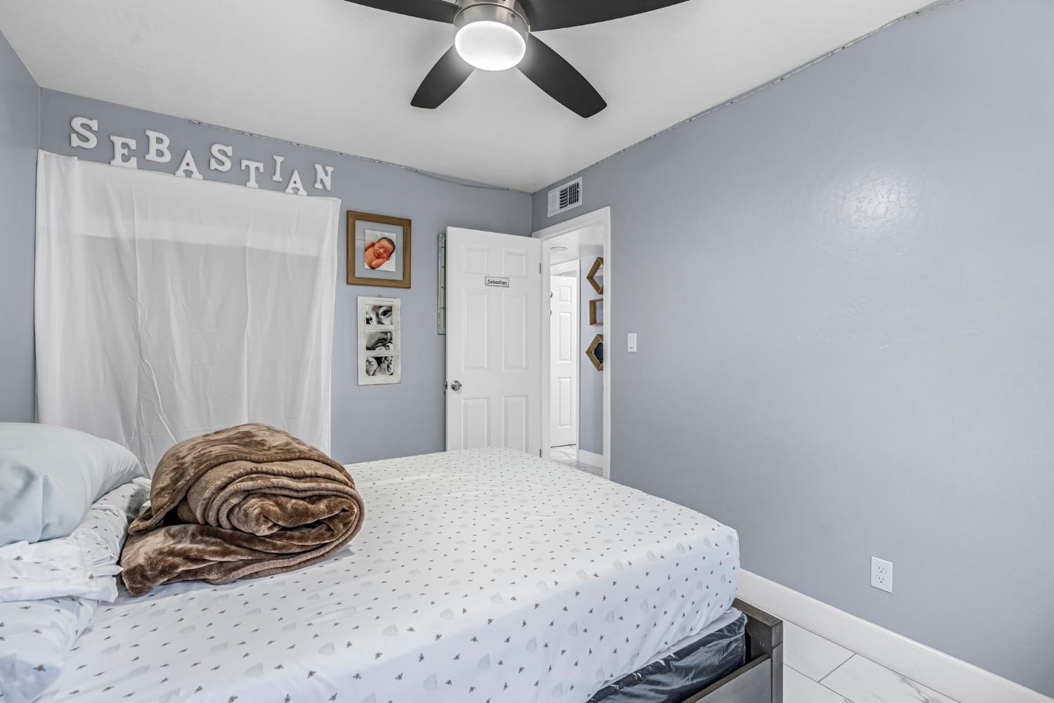 4239 W Cortland Ave, Fresno, CA 93722