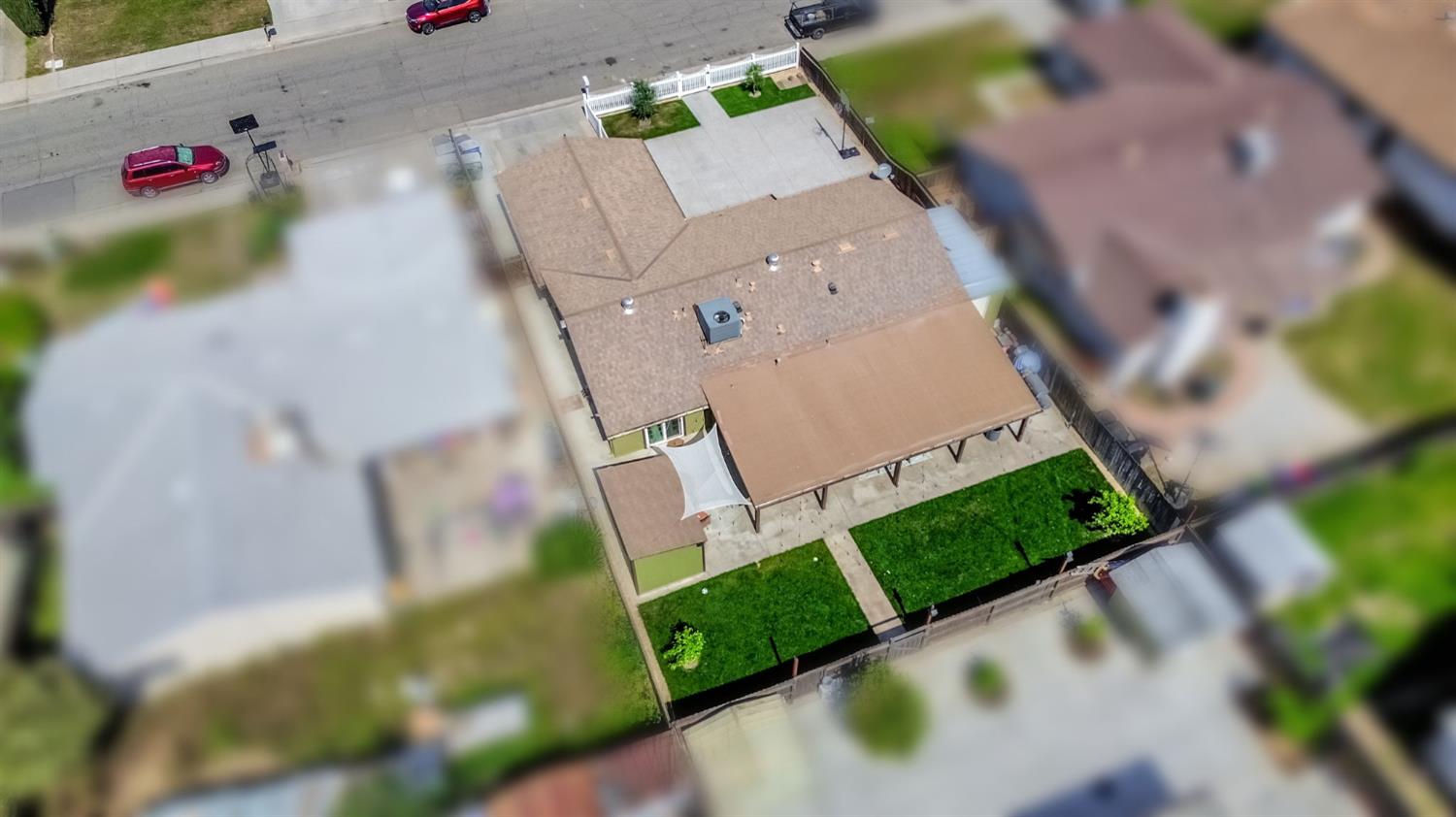 4239 W Cortland Ave, Fresno, CA 93722