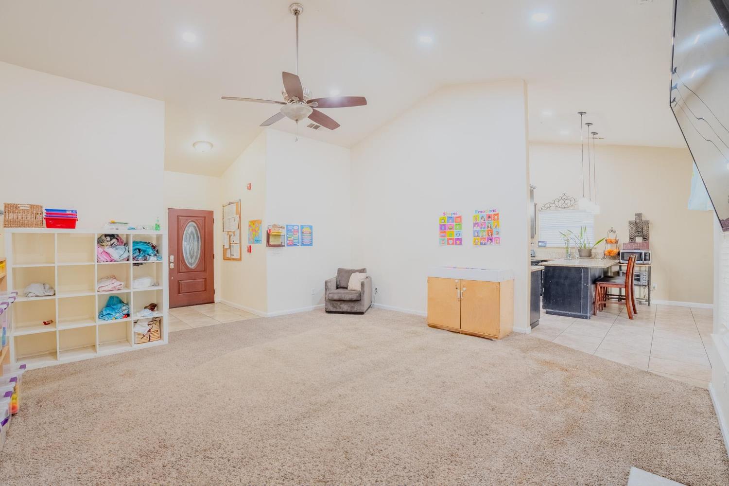 3931 E Elowin, Visalia, CA 93292