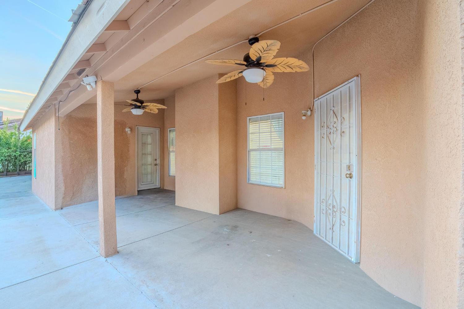 3931 E Elowin, Visalia, CA 93292