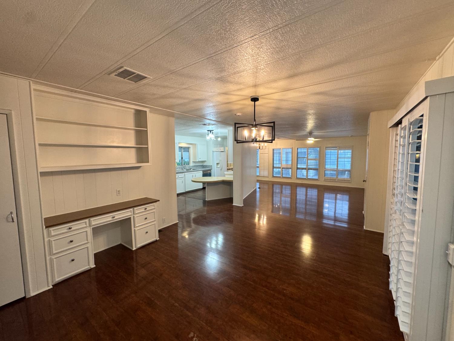 2706 W Ashlan #223, Fresno, CA 93705