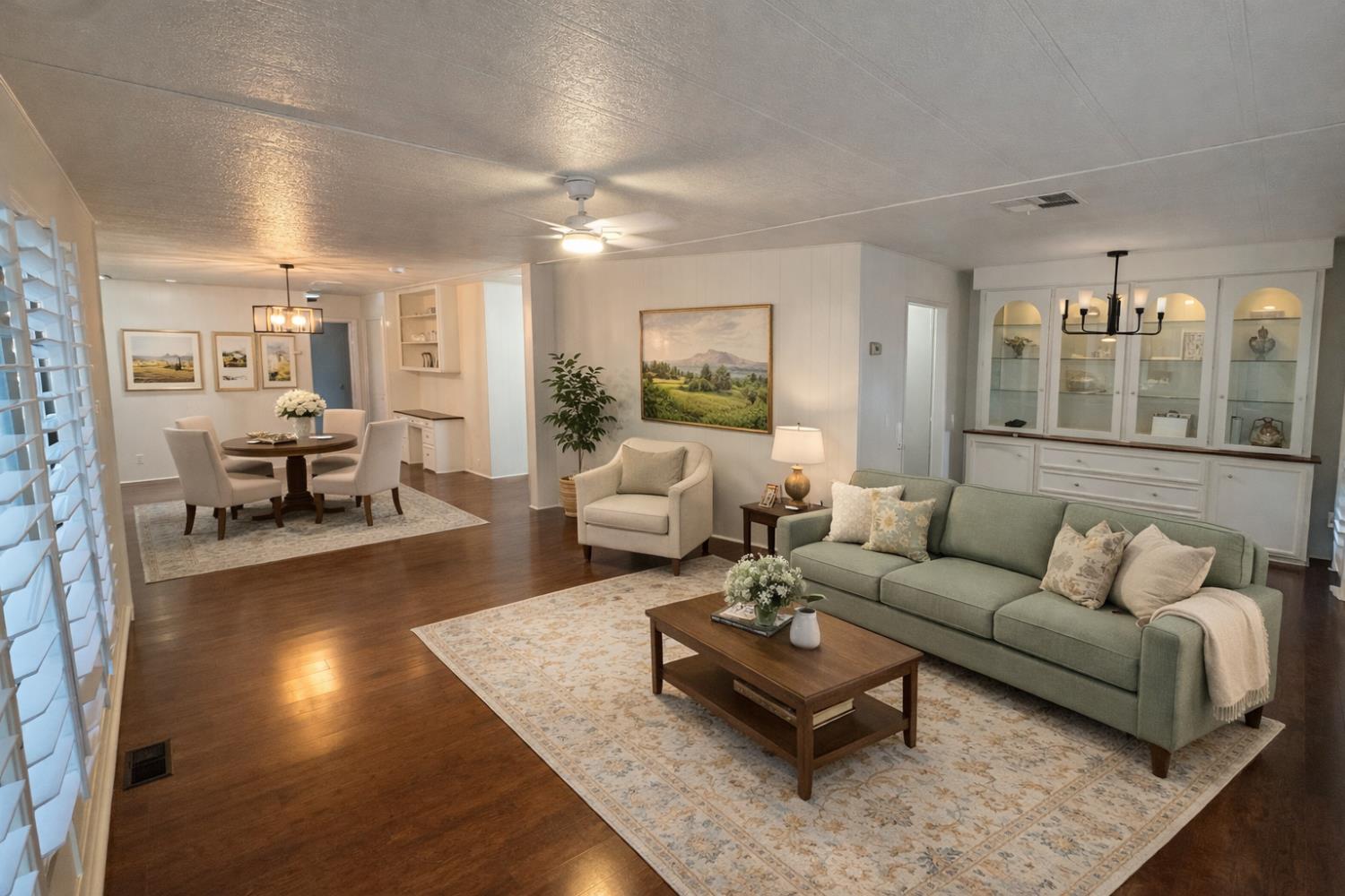 2706 W Ashlan #223, Fresno, CA 93705