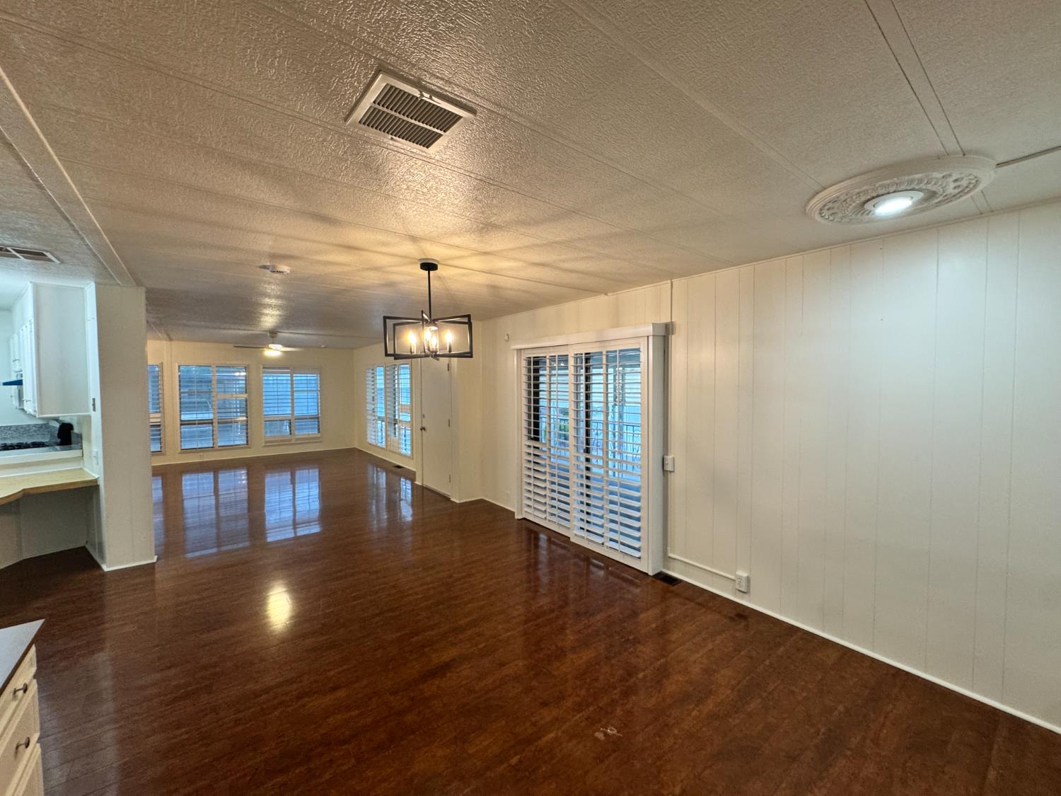 2706 W Ashlan #223, Fresno, CA 93705