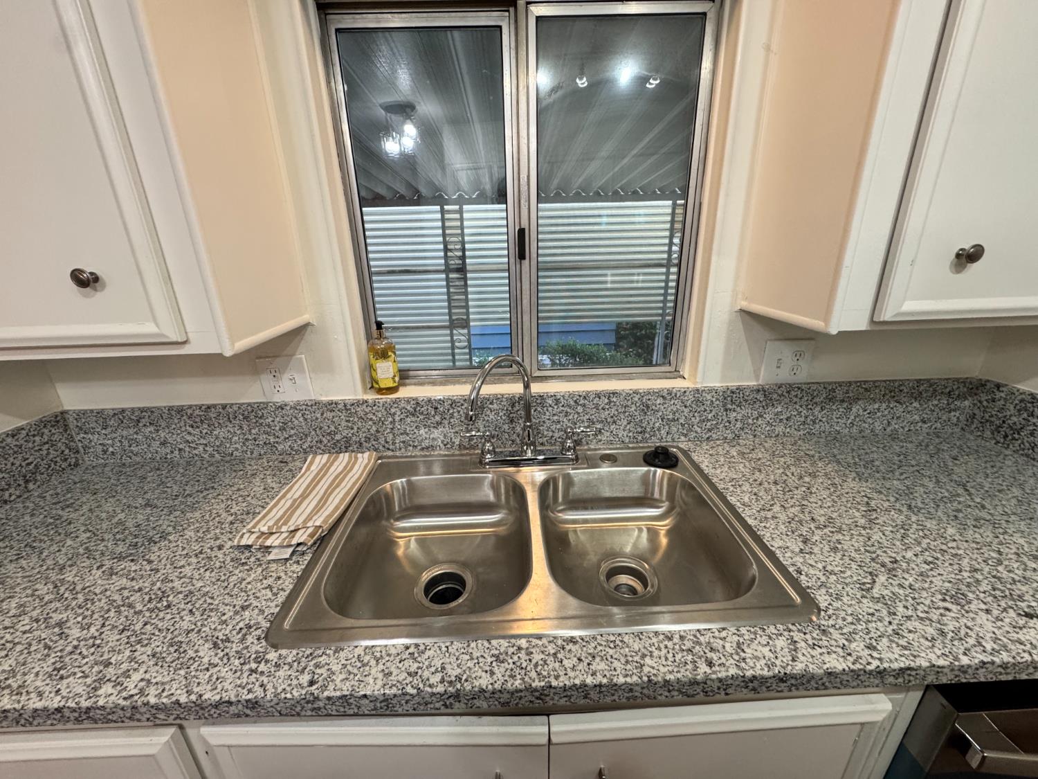 2706 W Ashlan #223, Fresno, CA 93705