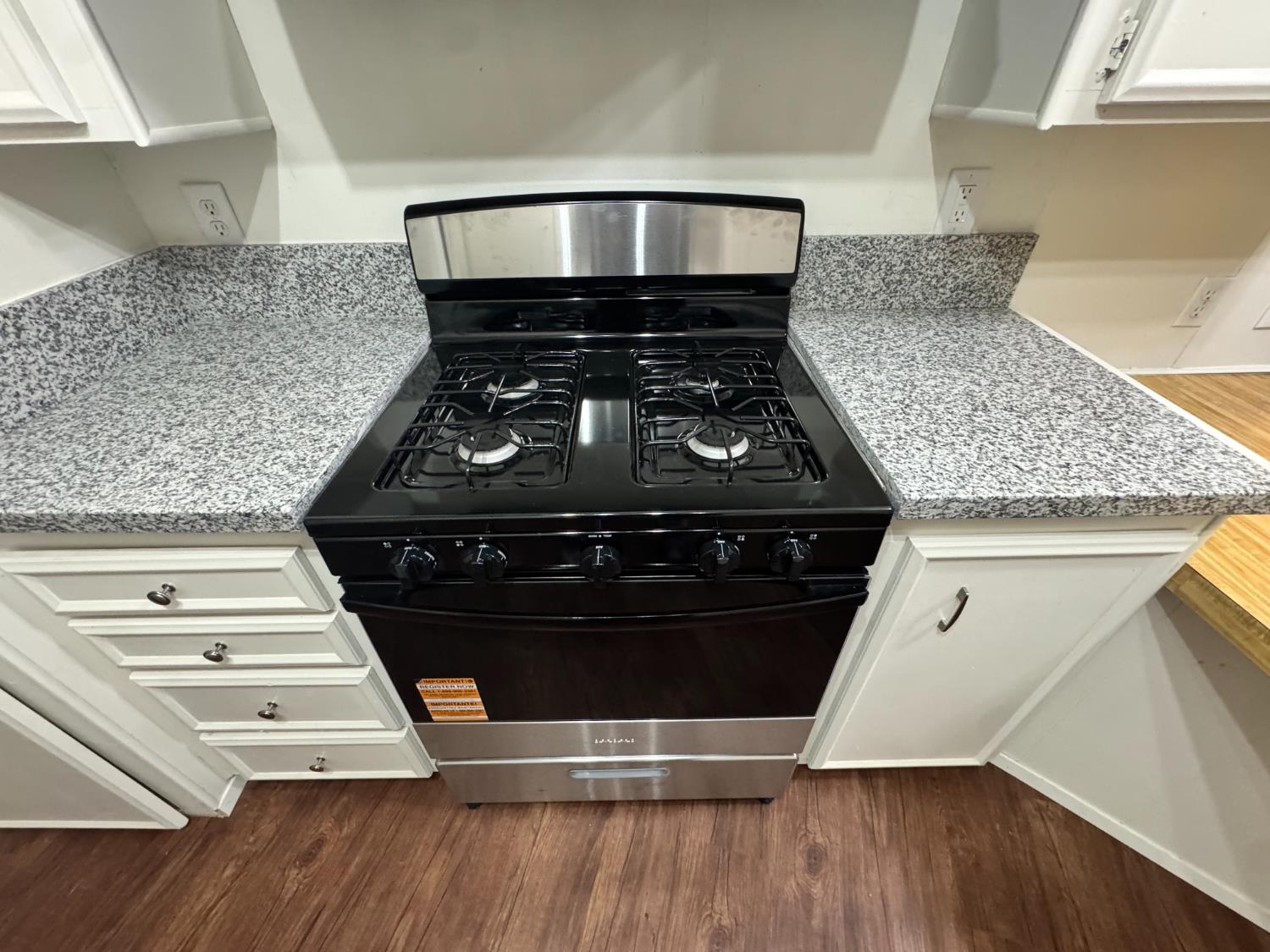 2706 W Ashlan #223, Fresno, CA 93705