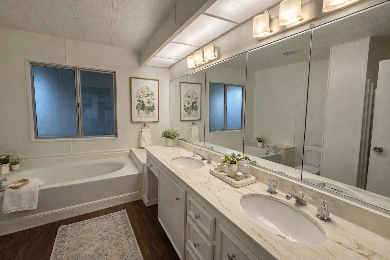 2706 W Ashlan #223, Fresno, CA 93705