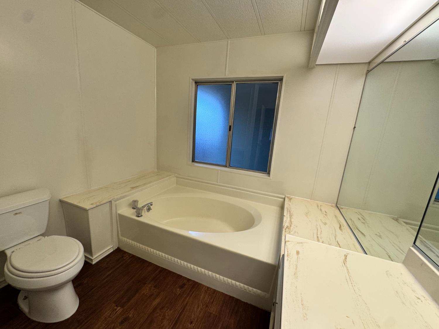 2706 W Ashlan #223, Fresno, CA 93705