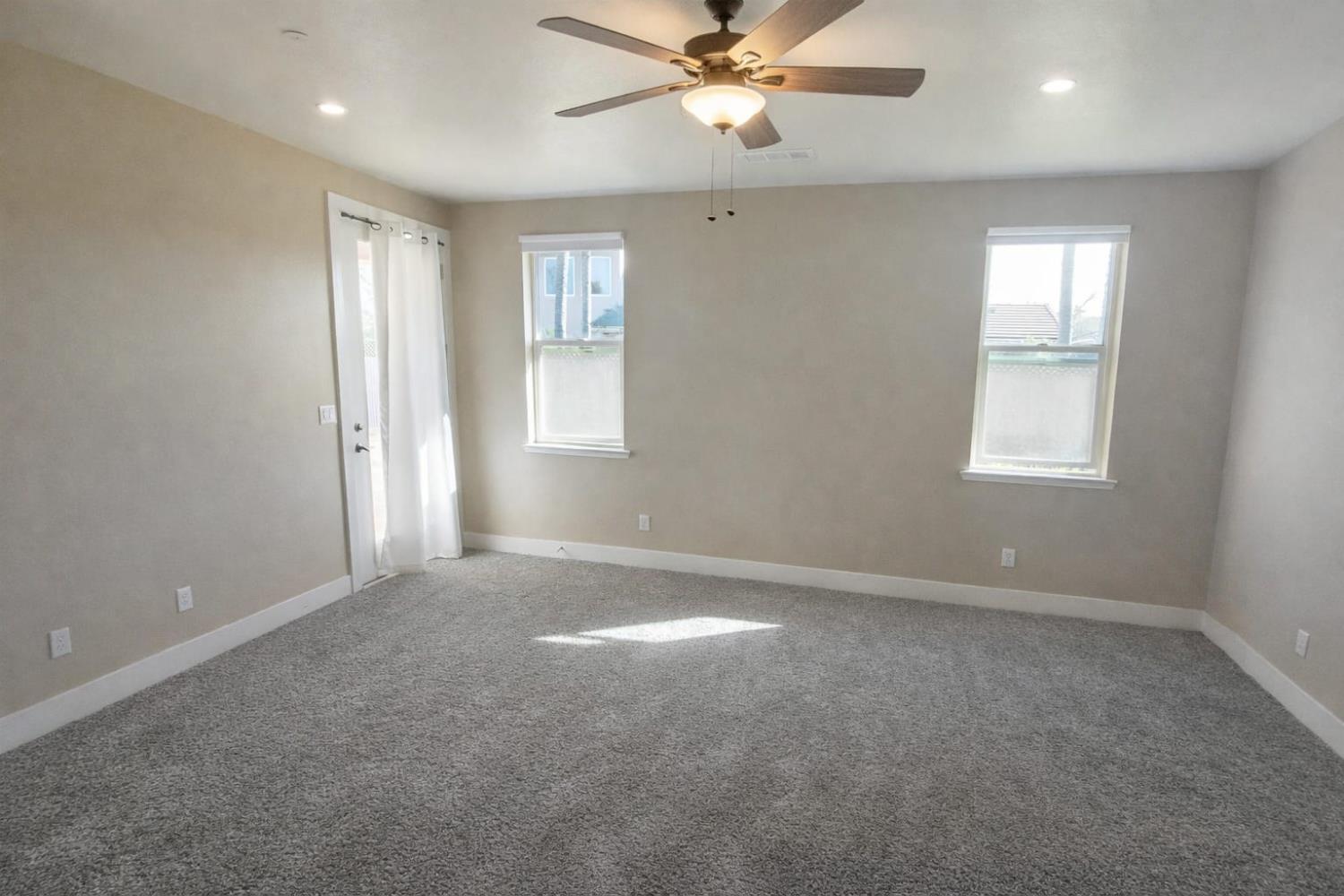 2347 E Jefferson Ave, Reedley, CA 93654