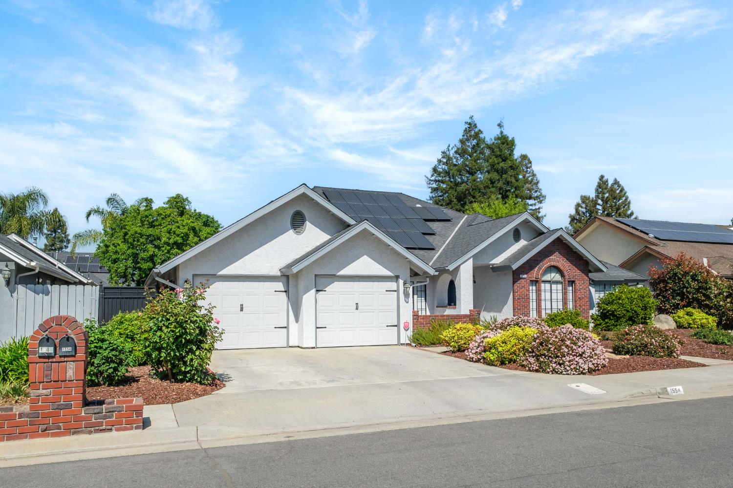 1554 E Omaha Ave, Fresno, CA 93720