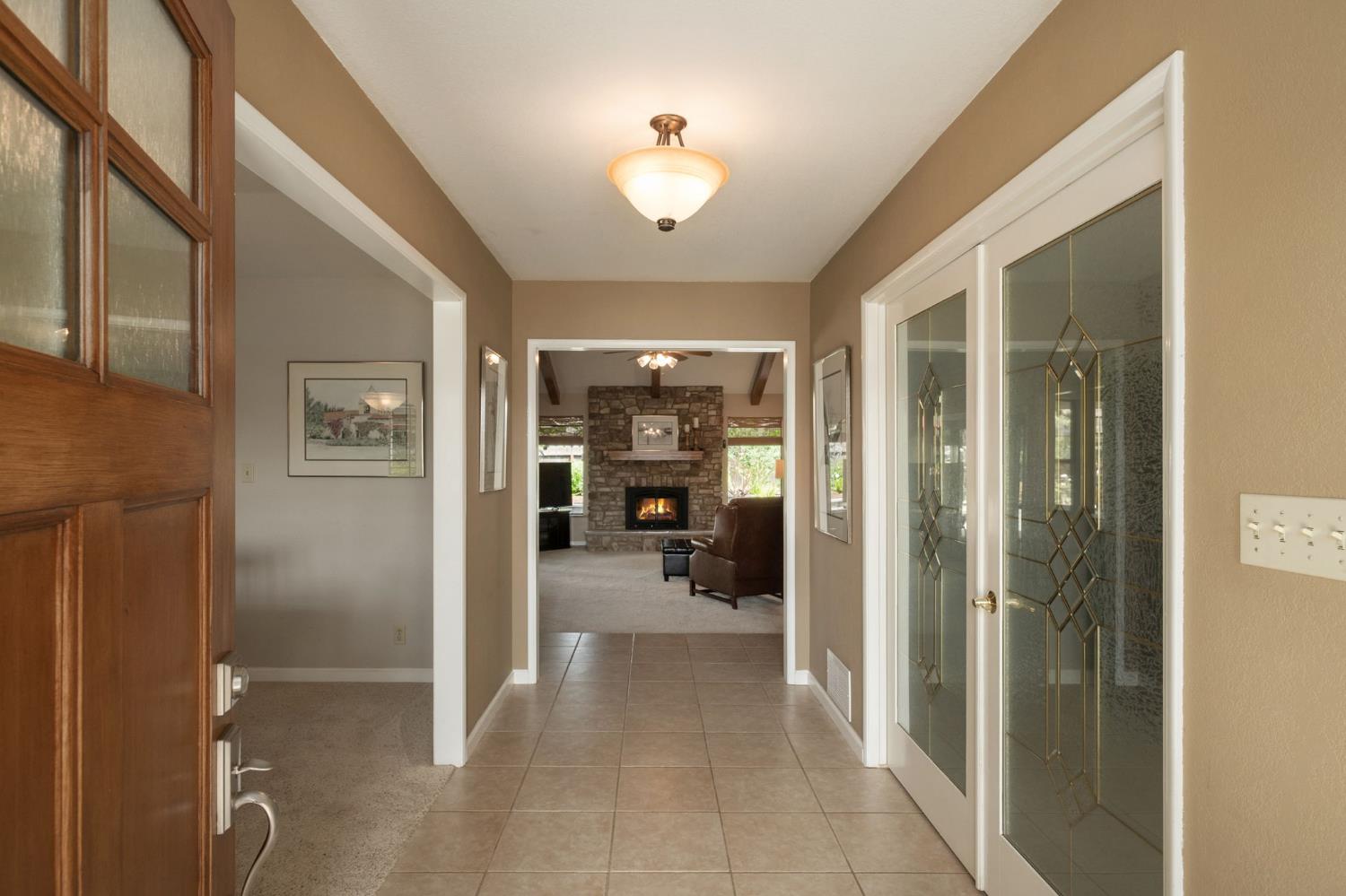 1572 E Decatur Ave, Fresno, CA 93720