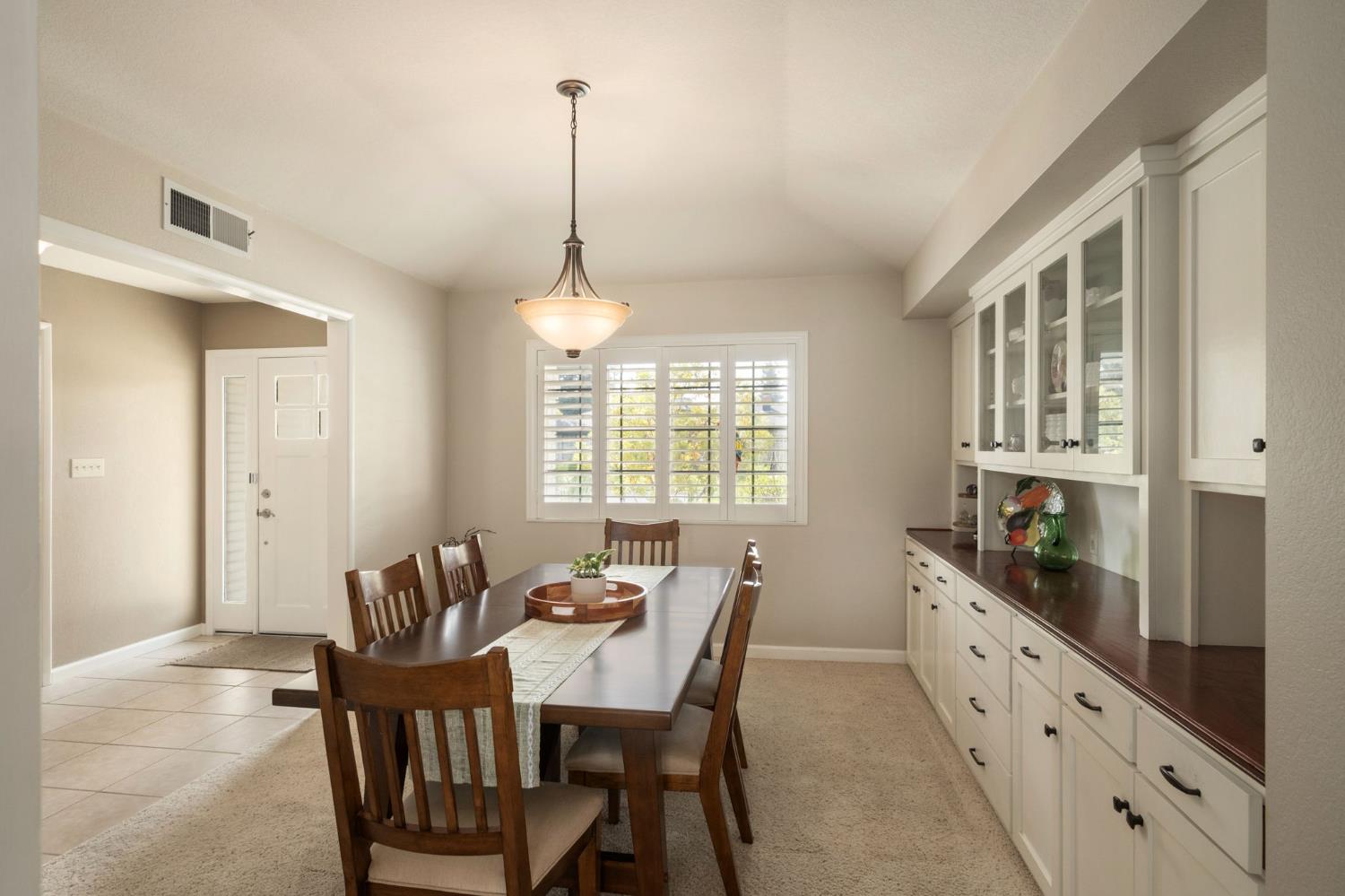 1572 E Decatur Ave, Fresno, CA 93720