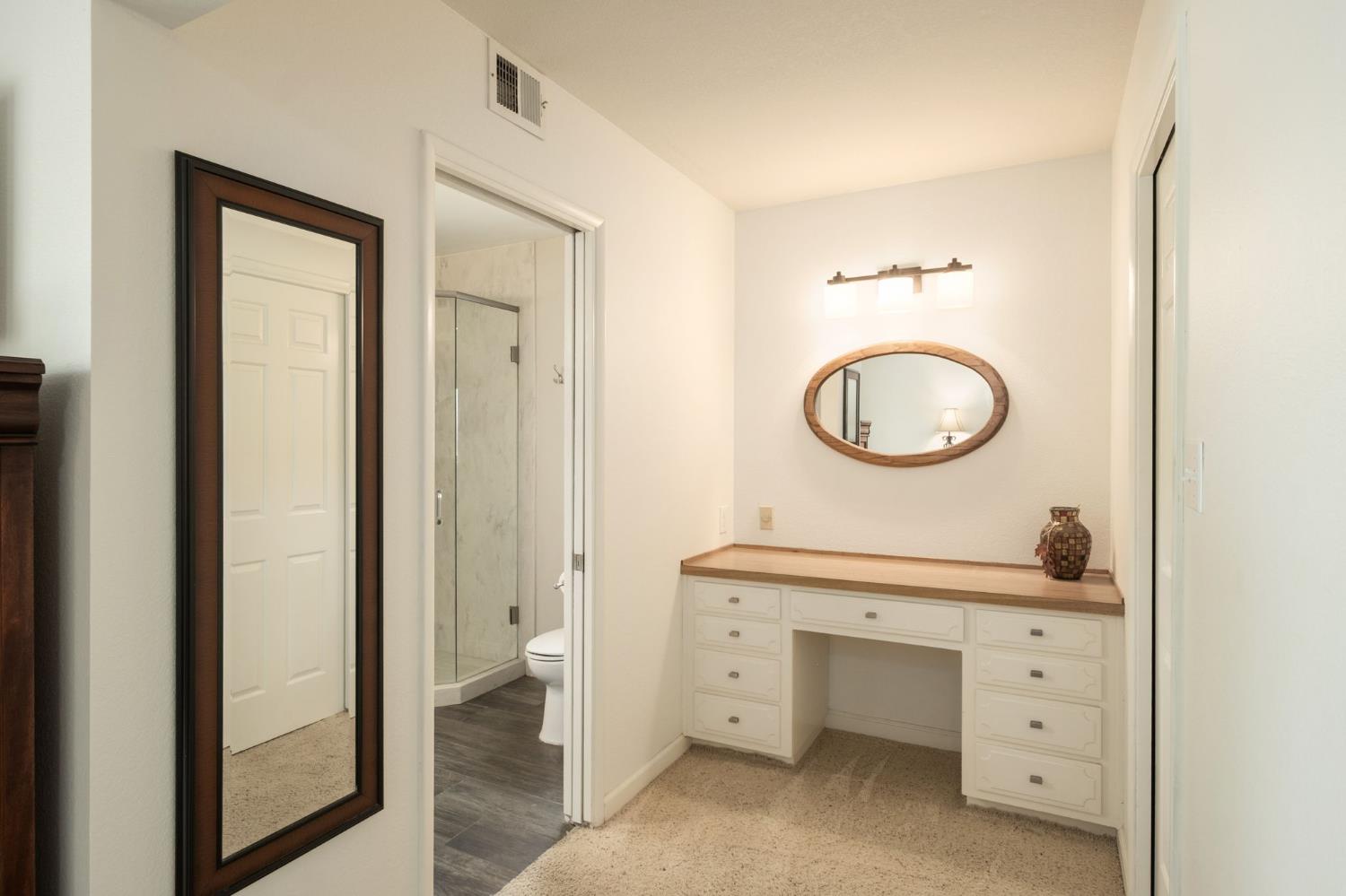 1572 E Decatur Ave, Fresno, CA 93720