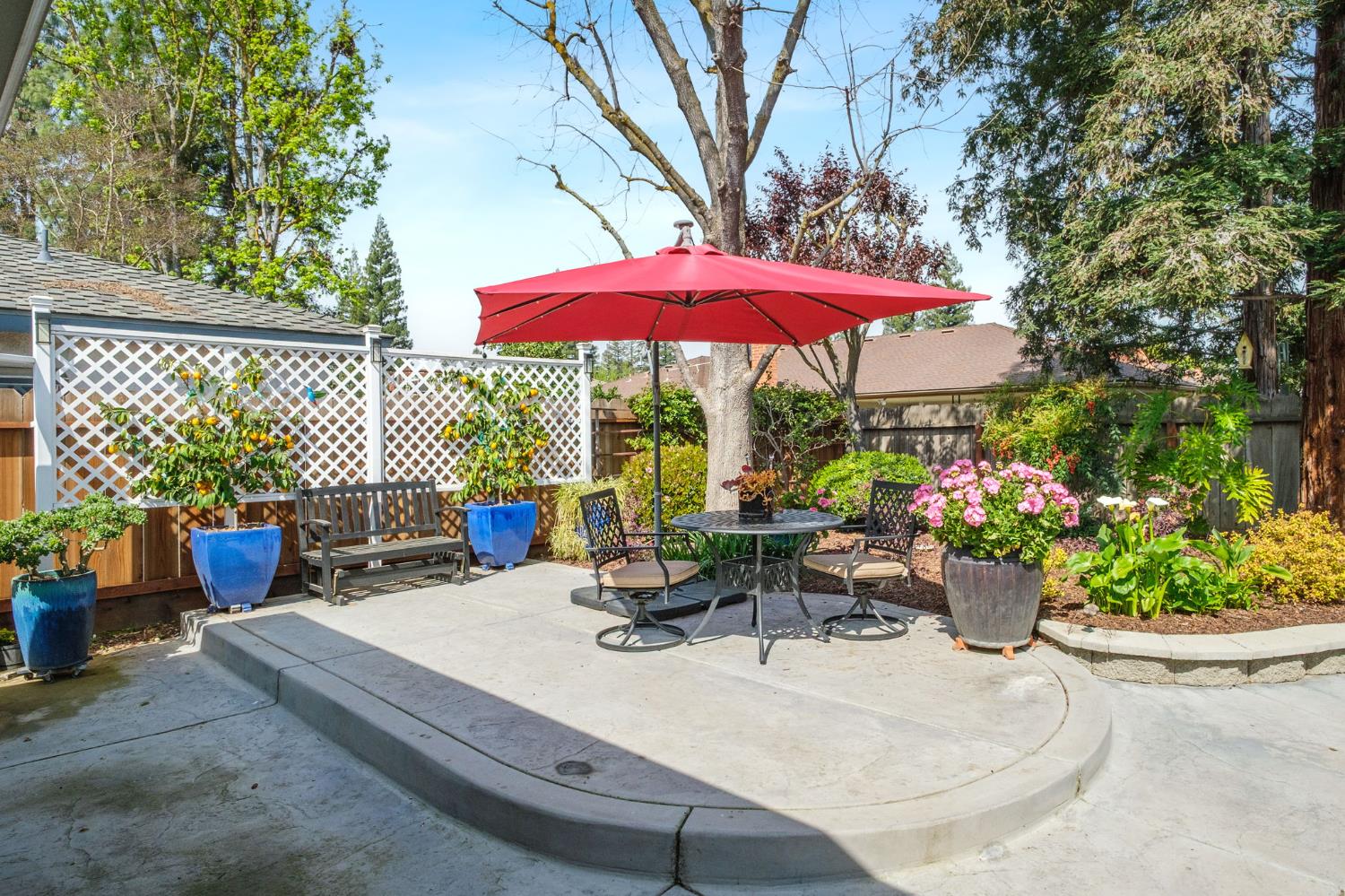 1572 E Decatur Ave, Fresno, CA 93720