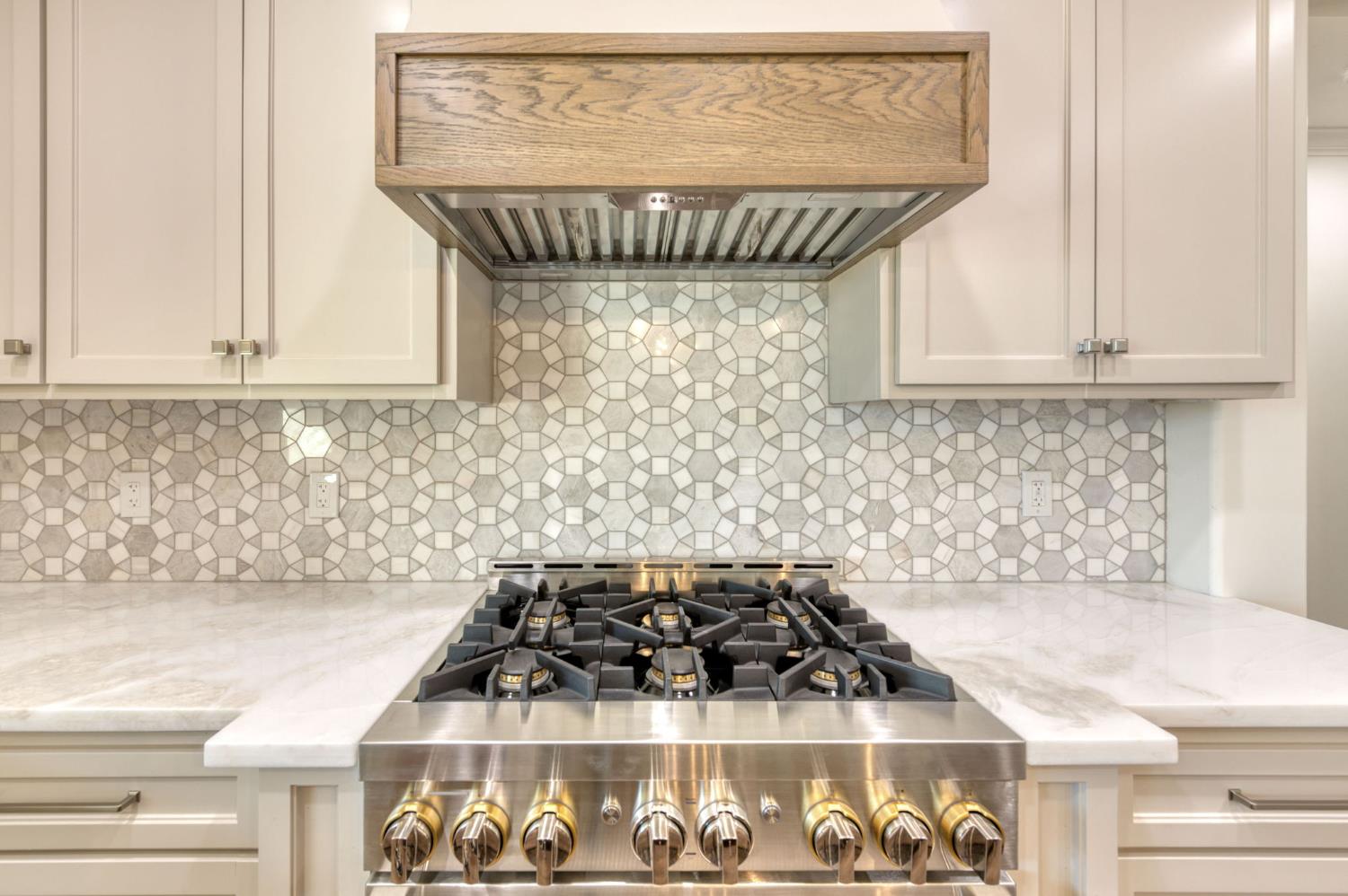 35242 Mustang Ln, Madera, CA 93636