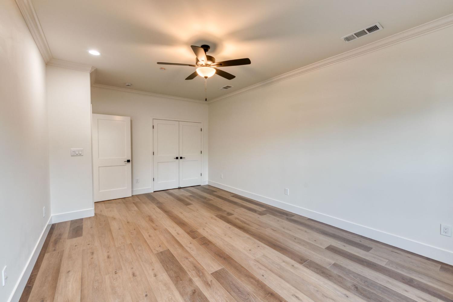 35242 Mustang Ln, Madera, CA 93636