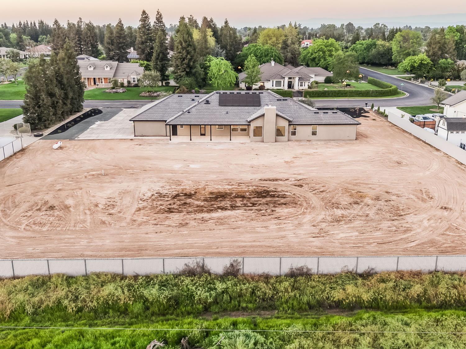 35242 Mustang Ln, Madera, CA 93636