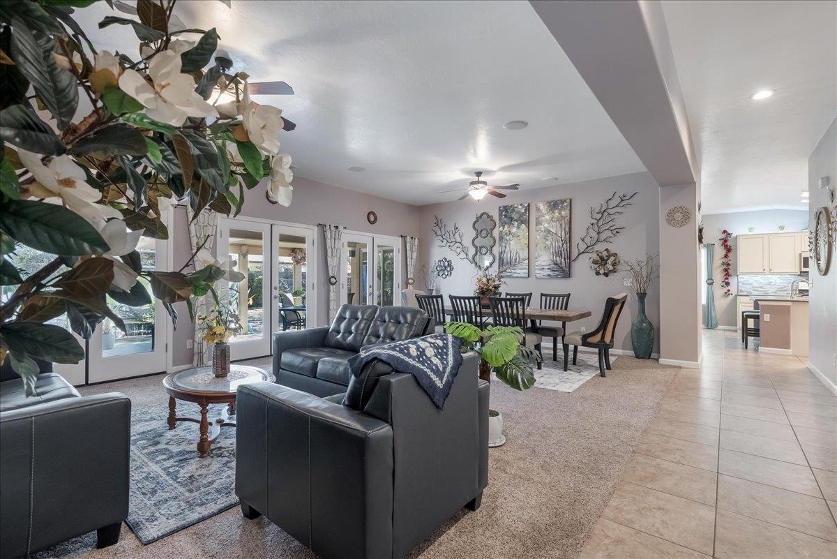 3624 N Jackie St, Visalia, CA 93291