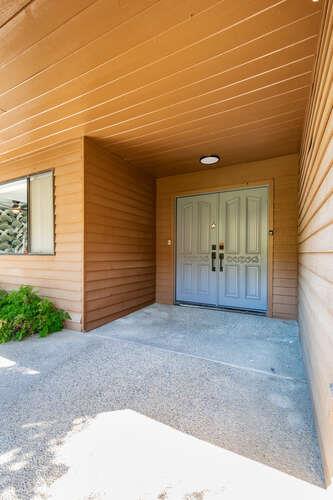 2063 W Barstow Ave, Fresno, CA 93711