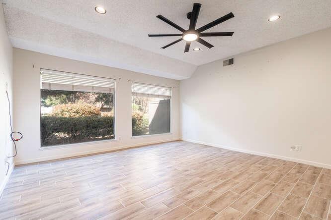 2063 W Barstow Ave, Fresno, CA 93711