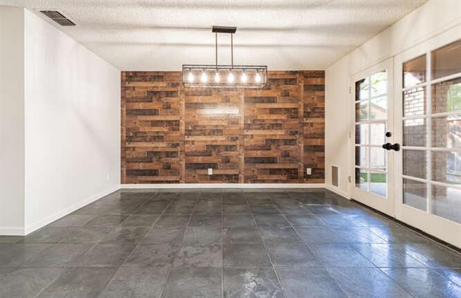 2063 W Barstow Ave, Fresno, CA 93711