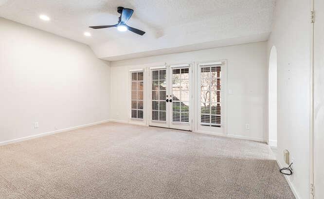 2063 W Barstow Ave, Fresno, CA 93711