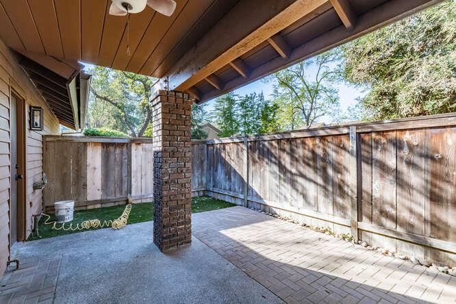 2063 W Barstow Ave, Fresno, CA 93711