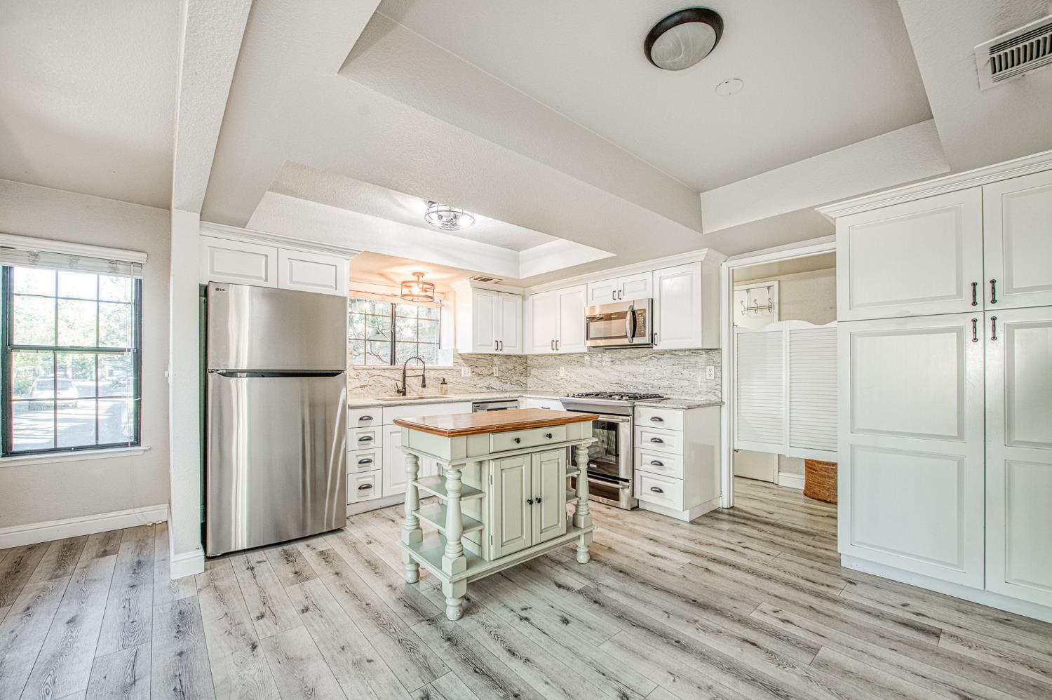 40624 Saddleback Rd, Bass Lake, CA 93604