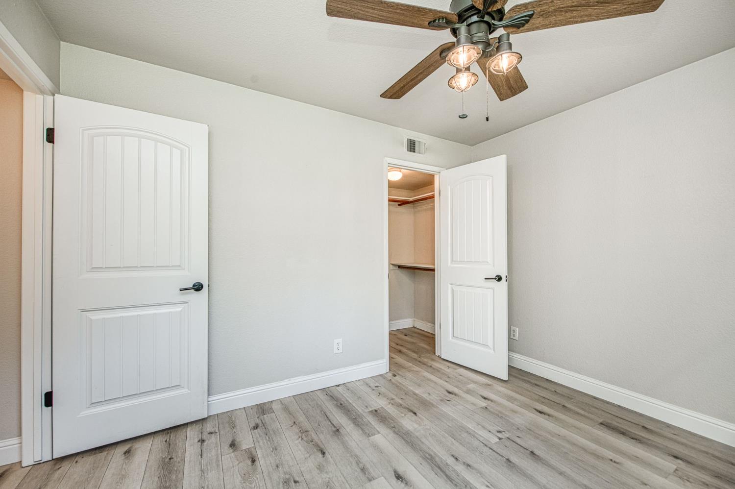 40624 Saddleback Rd, Bass Lake, CA 93604