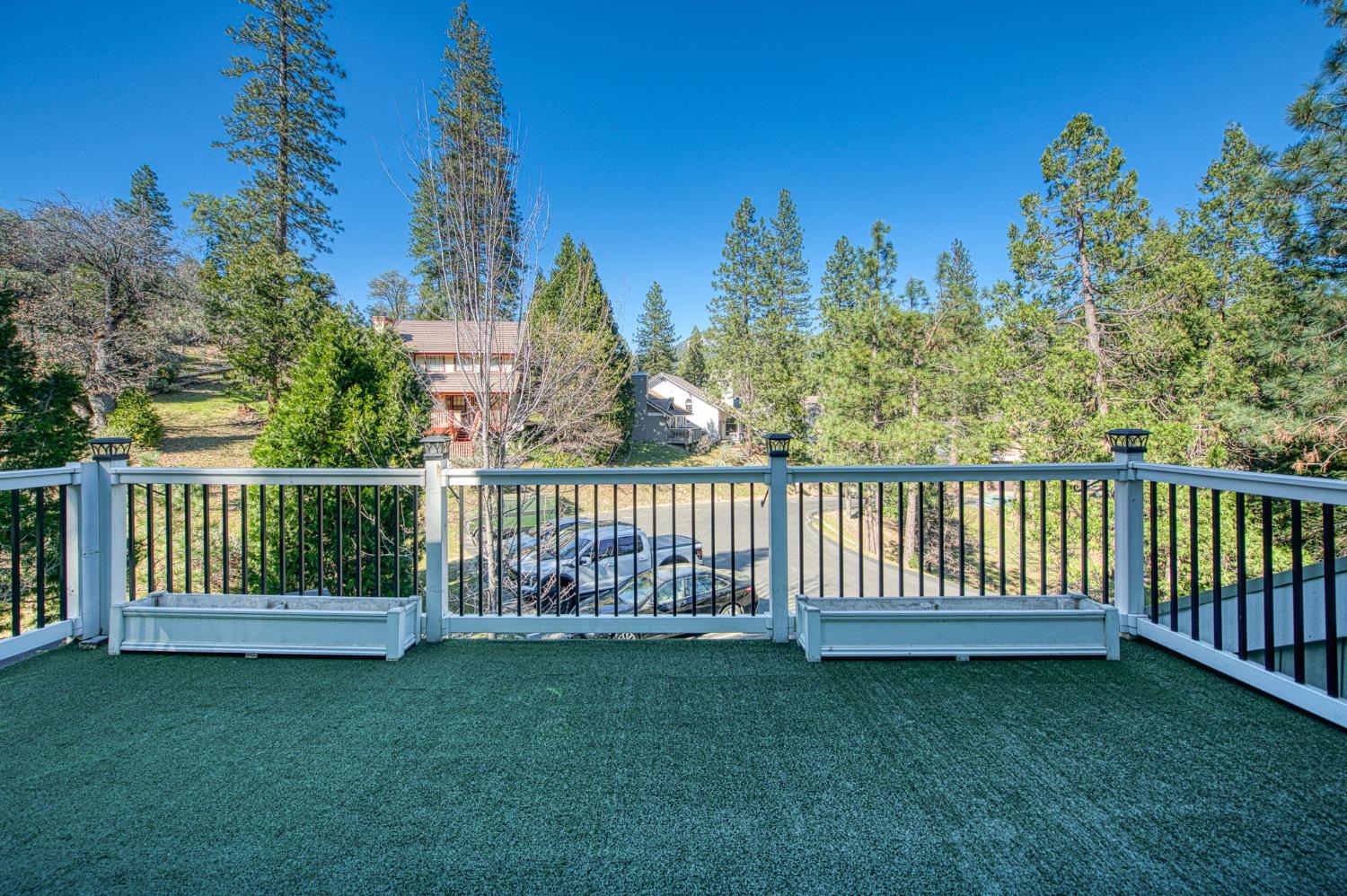 40624 Saddleback Rd, Bass Lake, CA 93604