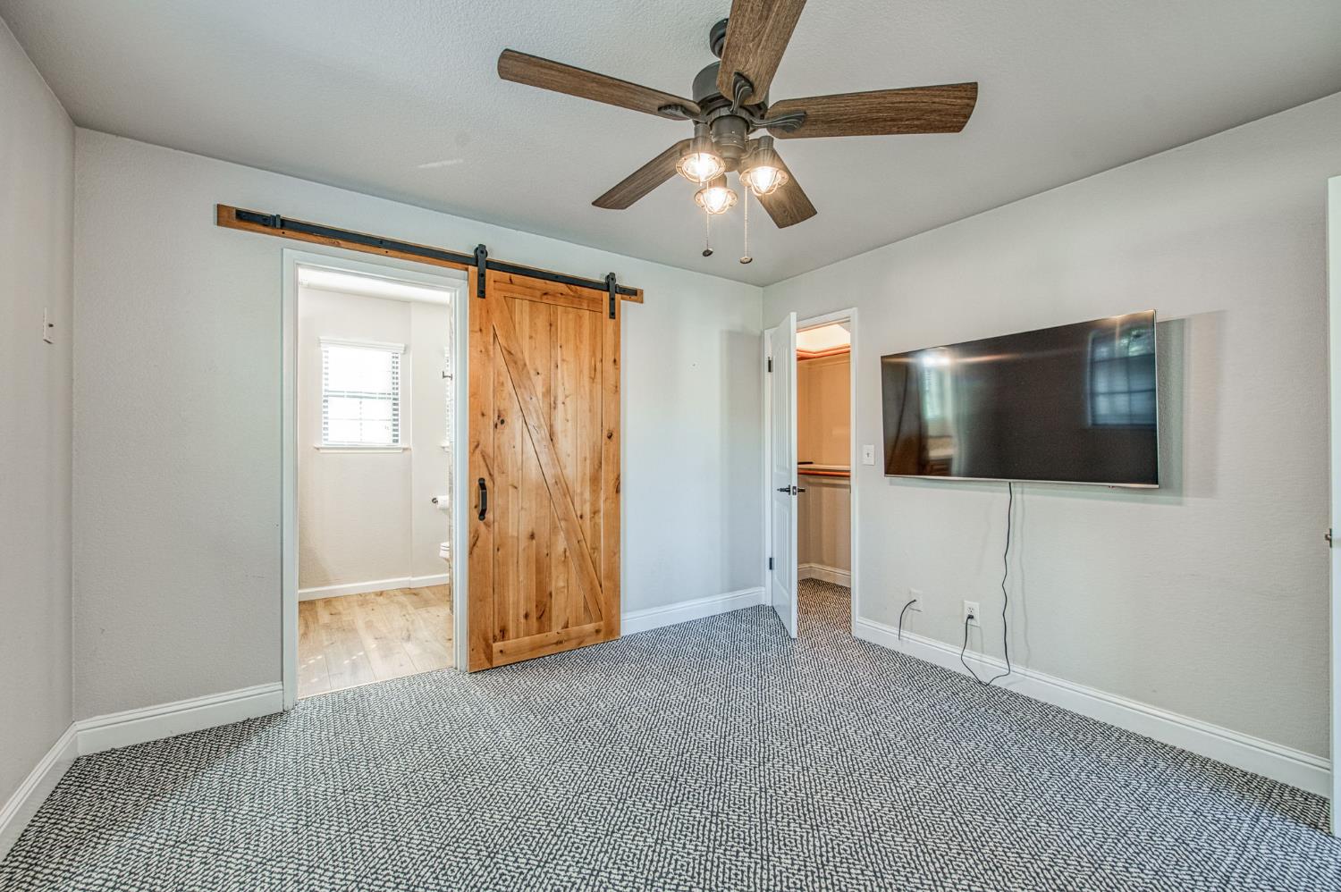 40624 Saddleback Rd, Bass Lake, CA 93604